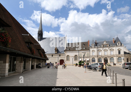 Square e Hospices de Beaune Hotel Dieu di Beaune.Beaune. La Borgogna. Cote D'or .Francia Foto Stock