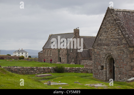 St. orano la cappella. A fianco della chiesa abbaziale, Iona. Ebridi Interne, costa ovest della Scozia. Dodicesimo secolo. Foto Stock