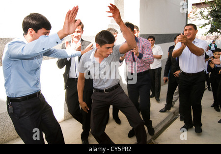 Una celebrazione di matrimonio in Samarcanda. Foto Stock