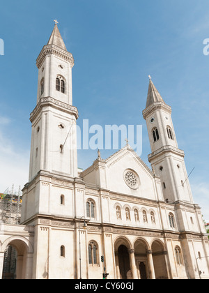 La parrocchia cattolica Università e Chiesa di San Louis, chiamato Ludwigskirche, a Monaco di Baviera in Germania. Foto Stock