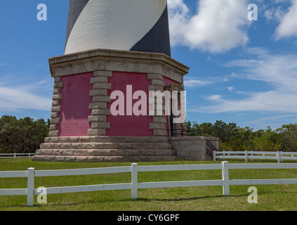 Cape Hatteras National Seashore, North Carolina Base del Cape Hatteras Lighthouse (1870) Foto Stock