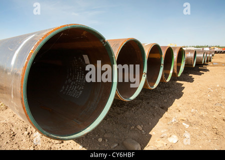 Costruzioni di Pipeline lavorare a nord di Fort McMurray nel cuore del canadese tar sands. Foto Stock