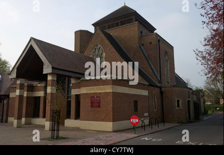 Santa Teresa la Chiesa cattolica Beaconsfield Città Nuova Bucks REGNO UNITO Foto Stock