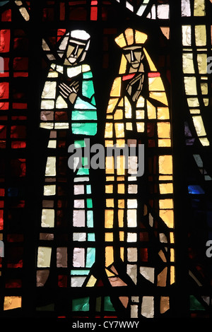 Il vetro macchiato di Notre Dame de Lourdes, Casablanca Foto Stock