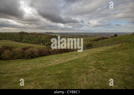 Moody cieli di Barton colline Foto Stock