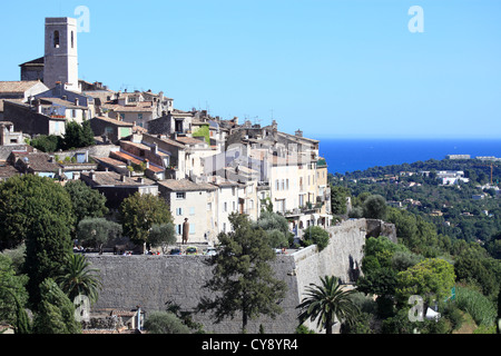 La costiera medievale arroccato paesino di Saint Paul de Vence Foto Stock