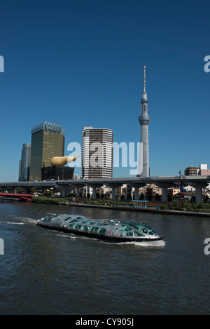Tokyo Skytree a 634m, è il più alto free-standing torre di radiodiffusione nel mondo. Sumida Tokyo Giappone Foto Stock