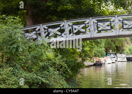 Ponte sul Fiume Tamigi a Cookham, Windsor e Maidenhead, Regno Unito Foto Stock