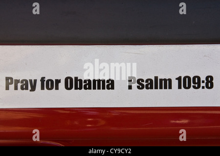 2012 Barack Hussein Obama "pregare per Obama - Il Salmo 109:8' campagna politica adesivo su un auto dei paraurti posteriore. Foto Stock