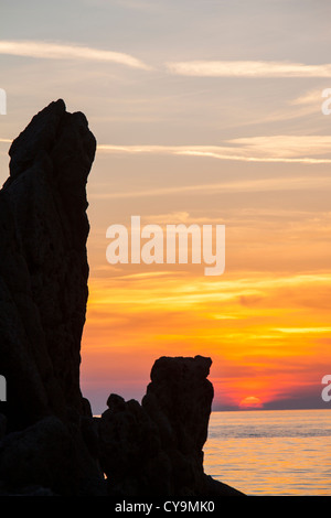 La Mirina costa sul Lemnos, Grecia al tramonto. Foto Stock