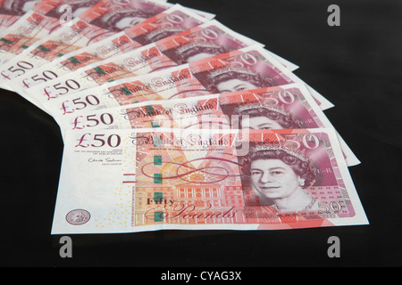 Sterlina inglese di banconote. Denaro £50 libbre contanti 129815 Money Foto Stock