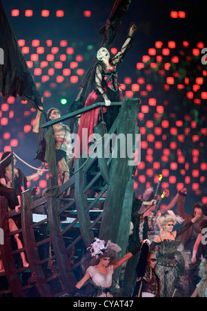 Annie Lennox esegue presso le olimpiadi di Londra 2012 Cerimonia di chiusura. Foto Stock