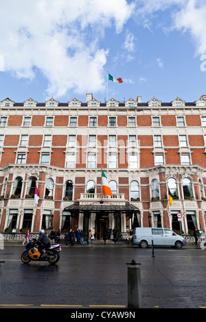 Il Shelbourne Hotel su St Stephens Green a Dublino, Irlanda Foto Stock