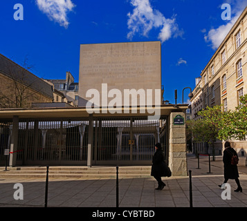 Memorial de la Shoah, Parigi. Nuovo Museo e Archivio della Shoah e la storia degli ebrei della Francia durante la Seconda Guerra Mondiale. Foto Stock