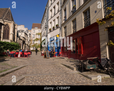 Rue des Barres, Parigi. Un medievale strada acciottolata dietro la chiesa di Saint Gervais e Saint Protais. Foto Stock
