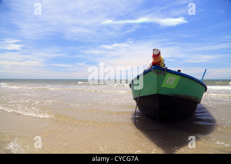 Barca sul mare a Hua Hin Tailandia Foto Stock