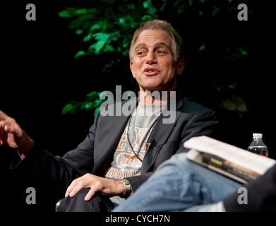 Attore, insegnante e autore di Tony Danza parla durante il Texas Book Festival di Austin in Texas Foto Stock