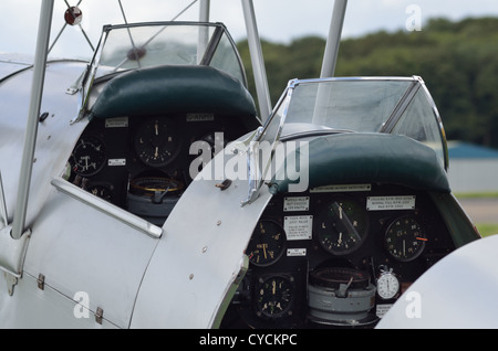 Vintage de Havilland DH 82 Tiger Moth biplanare cockpit trainer Foto Stock
