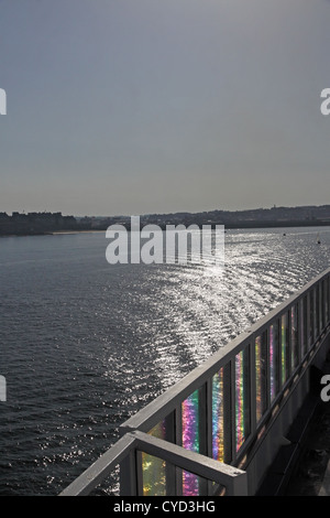 Traghetto in uscita St Malo Francia Foto Stock