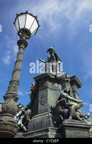 Statua in Praça Tiradentes, centro di Rio de Janeiro, Brasile Foto Stock