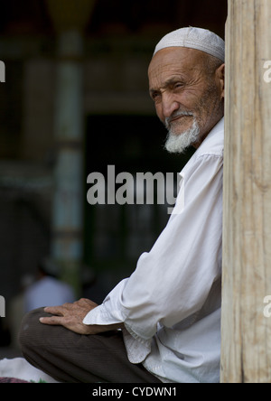 Il vecchio uomo uigura, Keriya, Xinjiang Uyghur Regione autonoma, Cina Foto Stock