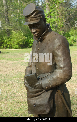 Statua di schiavi liberati in Alabama 1° Reggimento colorati, a livello di Unione europea dell'armata di contrabbando Camp in Corinto Missippi, 1863. Fotografia digitale Foto Stock