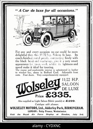 Originale vintage 1926 annuncio stampa dalla rivista inglese pubblicità Wolseley 11/22 berlina fabbricata a Birmingham in Inghilterra REGNO UNITO Foto Stock