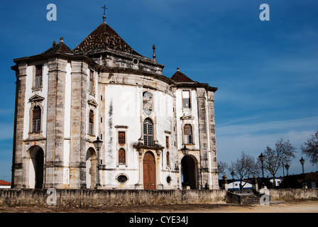 Gesù Senhor da Pedra, Obidos, Portogallo: bella forma esagonale chiesa Foto Stock