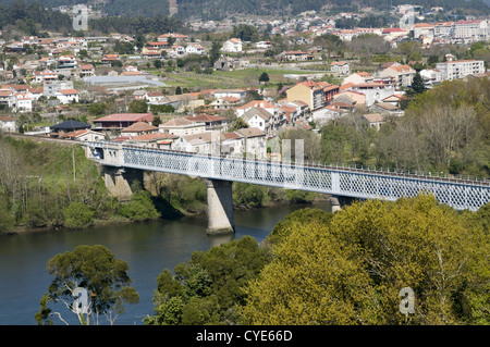 La vista dal castello di Valença nel nord del Portogallo. Foto Stock