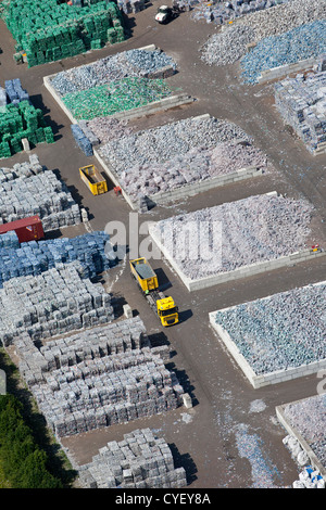 I Paesi Bassi, Lobith, processione in plastica fabbrica. Antenna. Foto Stock