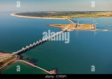 I Paesi Bassi, Kamperland, Oosterschelde Flood Barrier. Parte delle opere del Delta. Antenna. Foto Stock