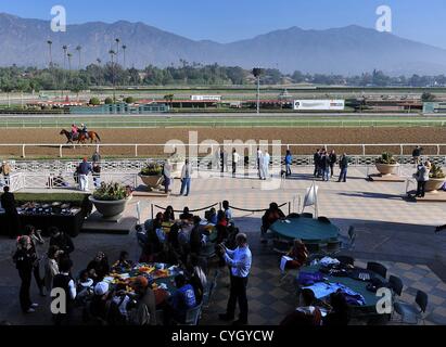 Ottobre 31, 2012 - Arcadia, California, Stati Uniti - Scene dalla mattina gli allenamenti per la prossima Breeders Cup a Santa Anita Park, il 31 ottobre 2012. (Credito Immagine: © Scott Serio/eclipse/ZUMAPRESS.com) Foto Stock