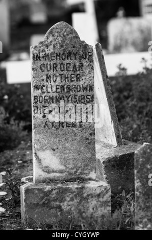 Marcatore di tomba nel cimitero di Holt 1 Foto Stock