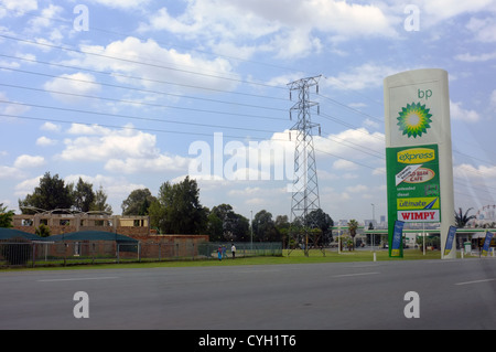 Un garage BP a Johannesburg, in Sud Africa. Foto Stock