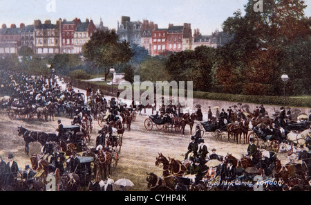 Angolo di Hyde Park Londra 1900s Uk Hansom cabine cabina Edwardian mano cartolina oscurata inviato 1907. Foto Stock