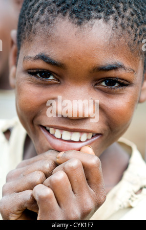 Ragazzo, Namialo, Mozambico settentrionale Foto Stock