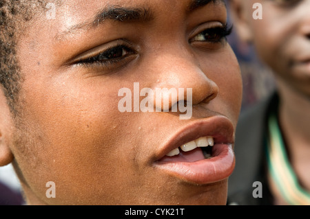 Ragazzo, Namialo, Mozambico settentrionale Foto Stock