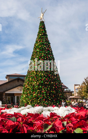 Decorazioni natalizie a Market Street nei Woodlands, Texas. Foto Stock