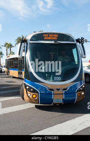 Pubblico Locale express city bus sulla Strip di Las Vegas, nel Nevada. Foto Stock