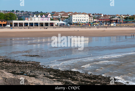 Il Galles, Barry Island, Whitmore Bay, località balneare, Spiaggia e parco divertimenti Foto Stock