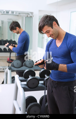 Incarto Boxer le mani in palestra Foto Stock