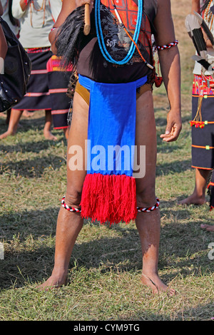 Wancho uomo, tribù a Namdapha Eco festival culturali, Miao, Arunachal Pradesh, India Foto Stock