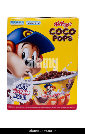 Una scatola di Kellogg's coco pops su sfondo bianco Foto Stock