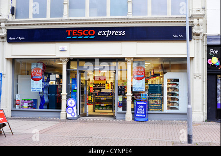 Tesco Express in Taunton, Somerset. Foto Stock