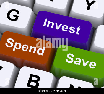 Salvare trascorrere investire le chiavi che mostra le scelte finanziarie Foto Stock
