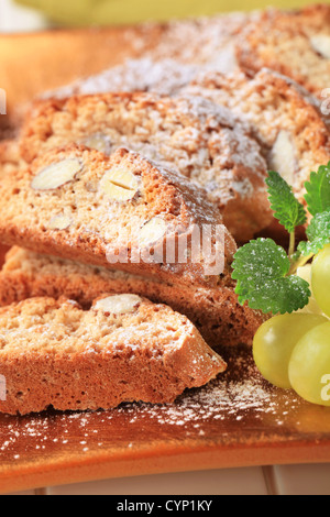 Dettaglio di un tradizionale italiana biscotti di mandorle Foto Stock