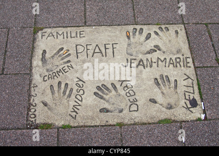 Rotterdam, Paesi Bassi: Jean-Marie Pfaff & family's handprints sulla passeggiata di fama stella Boulevard, Schiedamsedijk Foto Stock