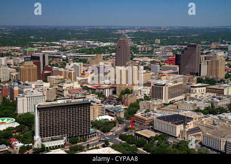 Vista aerea del centro cittadino di San Antonio dalla Torre delle Americhe in San Antonio, Texas, Stati Uniti d'America. Foto Stock