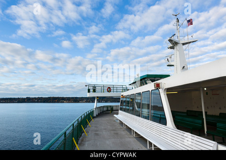 Stato di Washington traghetto sul Puget Sound tra Edmonds e Kingston al mattino presto, Washington, Stati Uniti d'America Foto Stock