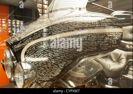 2003 Electra Glide OHV V-Twin motocicletta Harley Davidson Museum di Milwaukee, Wisconsin. Foto Stock